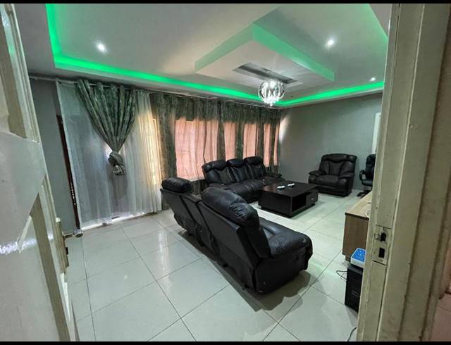 3 BEDROOM HOUSE FOR SALE IN PRIMROSE HILL